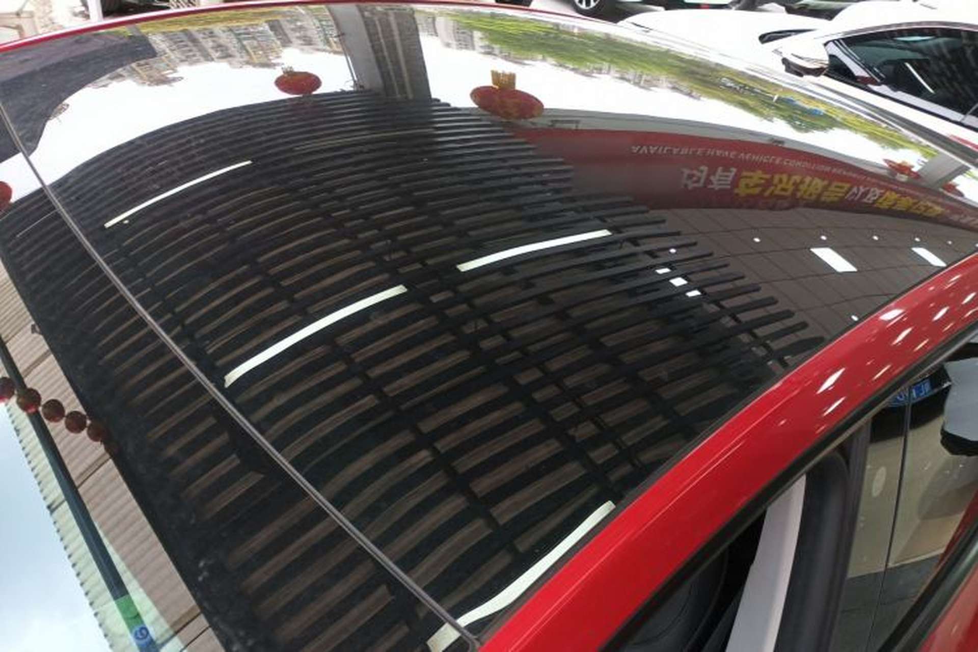 Used Tesla Model Y 2023 Long-Range All-Wheel-Drive Version Roof