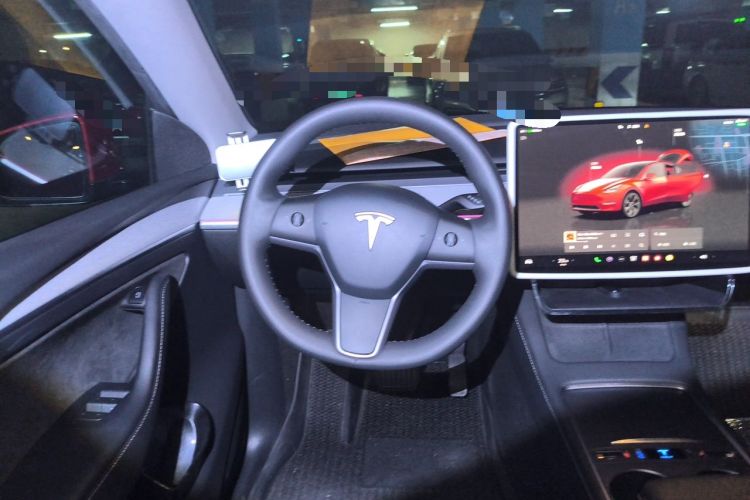 Used Tesla Model Y 2023 Long-Range All-Wheel-Drive Version Steering Wheel