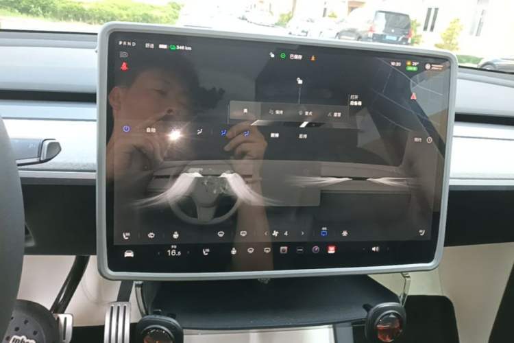 Used Tesla Model Y 2023 Rear-Wheel-Drive Version Audio And AC Panel