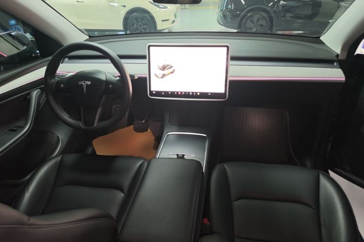 Used Tesla Model Y 2023 Rear-Wheel-Drive Version Center Console