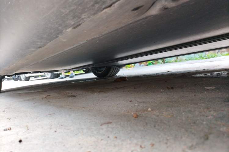 Used Tesla Model Y 2023 Rear-Wheel-Drive Version Chassis Rear Right