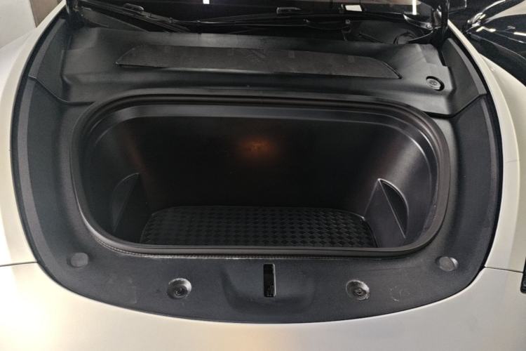 Used Tesla Model Y 2023 Rear-Wheel-Drive Version Engine Bay