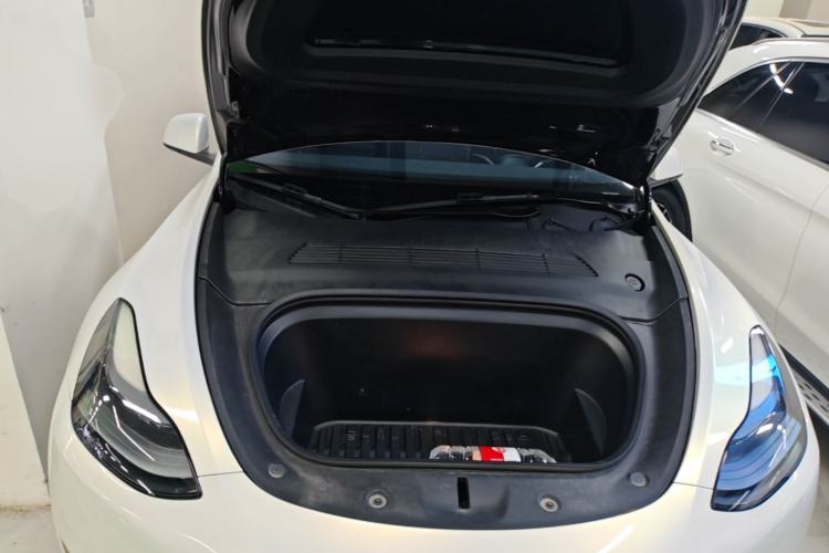 Used Tesla Model Y 2023 Rear-Wheel-Drive Version Engine Bay