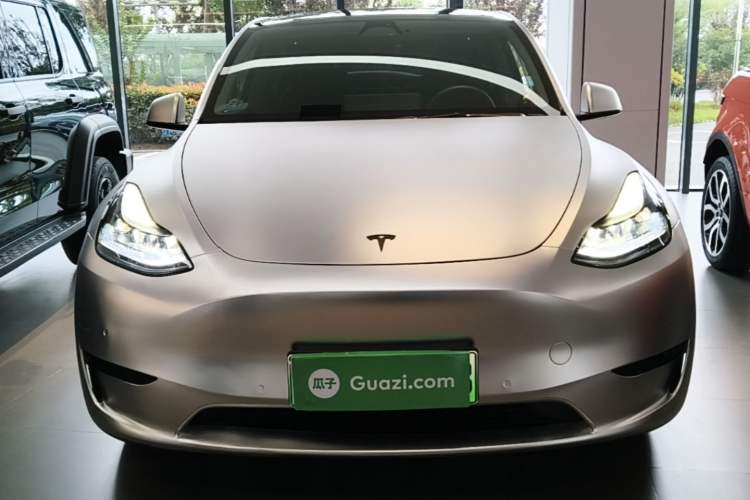Used Tesla Model Y 2023 Rear-Wheel-Drive Version Front