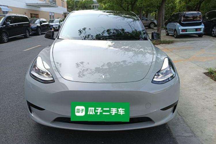 Used Tesla Model Y 2023 Rear-Wheel-Drive Version Front