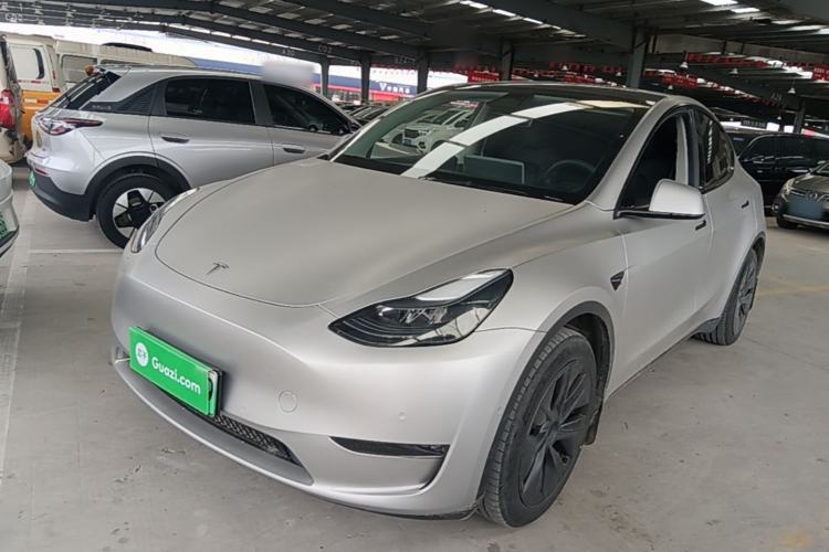 Tesla Model Y 2023 — фото 1