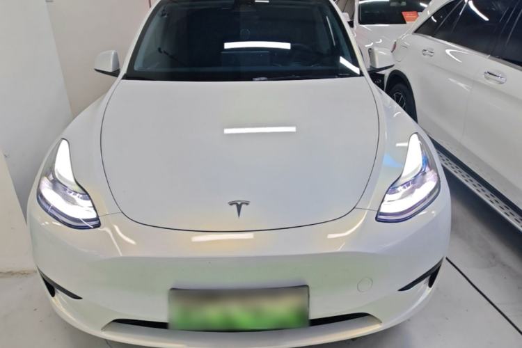 Used Tesla Model Y 2023 Rear-Wheel-Drive Version Front