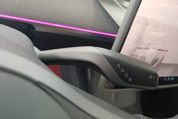 Used Tesla Model Y 2023 Long-Range All-Wheel-Drive Version Gear Lever