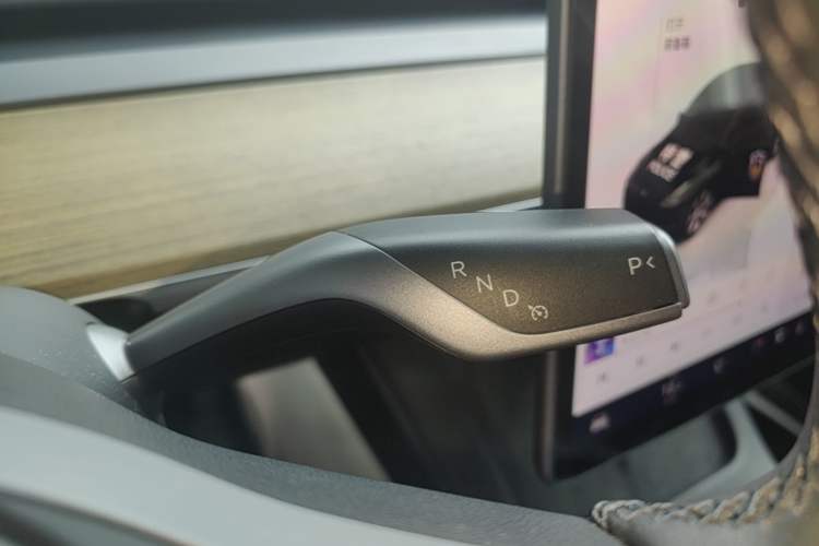 Used Tesla Model Y 2023 Rear-Wheel-Drive Version Gear Lever