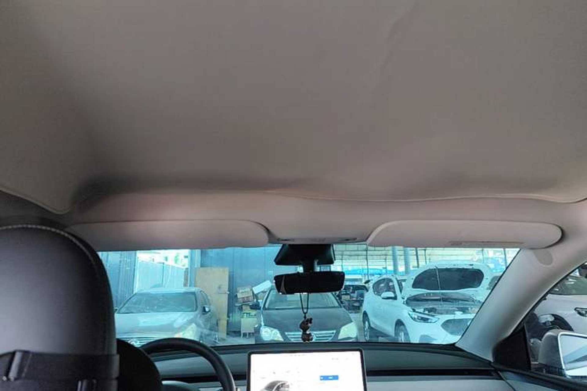 Used Tesla Model Y 2023 Rear-Wheel-Drive Version Headliner