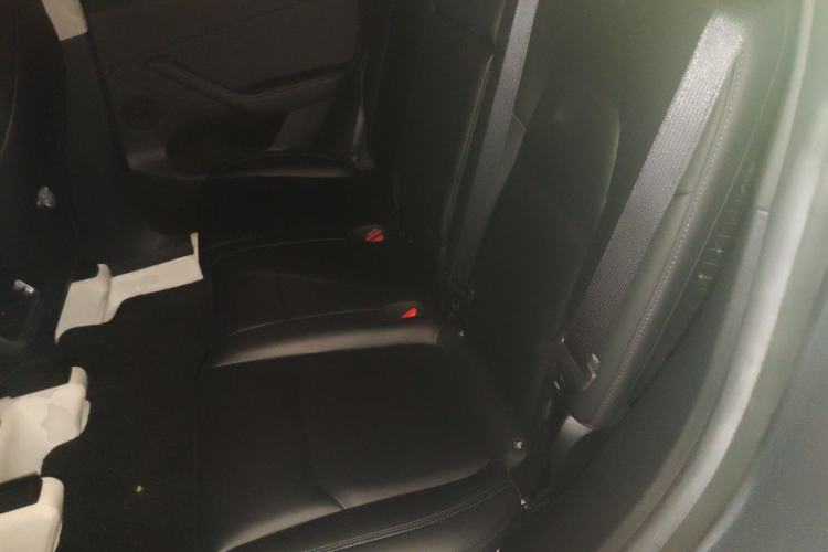 Used Tesla Model Y 2023 Long-Range All-Wheel-Drive Version Left Rear Seat