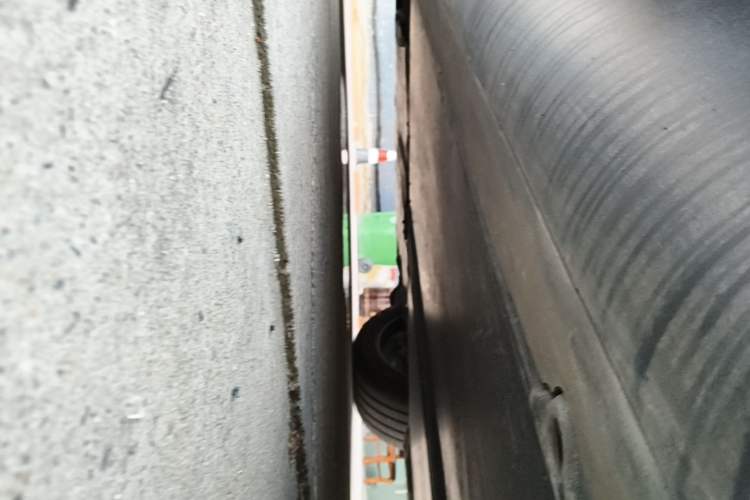 Used Tesla Model Y 2023 Rear-Wheel-Drive Version Left Side Sill