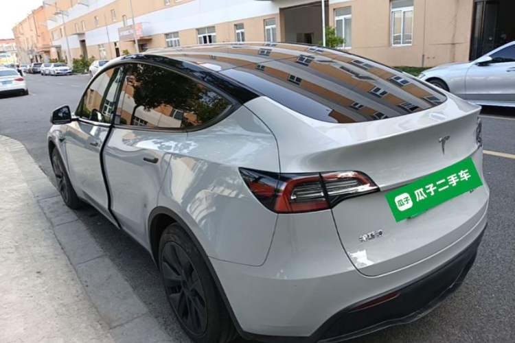 Used Tesla Model Y 2023 Rear-Wheel-Drive Version Rear Left 45 Deg