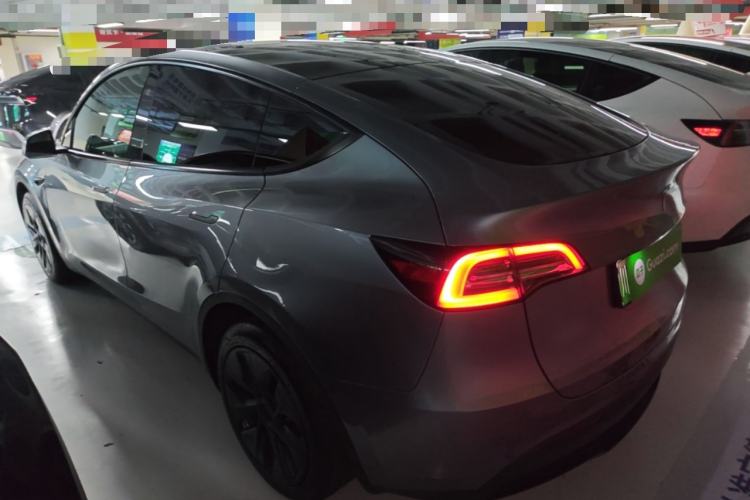 Used Tesla Model Y 2023 Rear-Wheel-Drive Version Rear Left 45 Deg