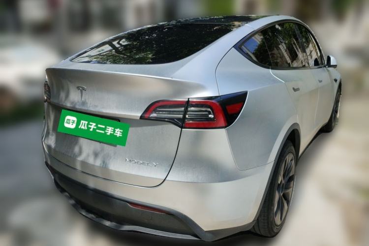 Used Tesla Model Y 2023 Rear-Wheel-Drive Version Rear Right 45 Deg