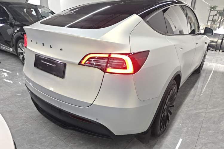 Used Tesla Model Y 2023 Rear-Wheel-Drive Version Rear Right 45 Deg