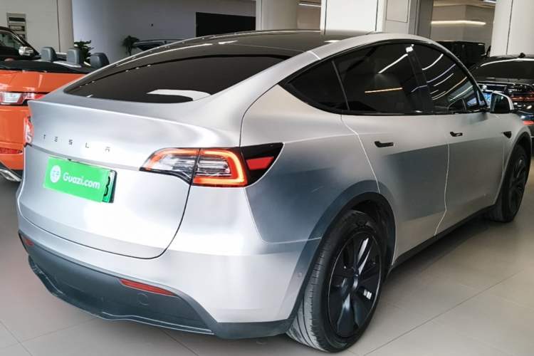 Used Tesla Model Y 2023 Rear-Wheel-Drive Version Rear Right 45 Deg