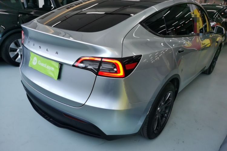 Used Tesla Model Y 2023 Rear-Wheel-Drive Version Rear Right 45 Deg