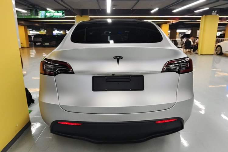 Used Tesla Model Y 2023 Long-Range All-Wheel-Drive Version Rear