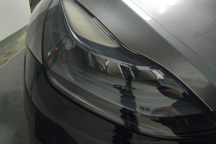 Used Tesla Model Y 2023 Long-Range All-Wheel-Drive Version Right Front Headlight