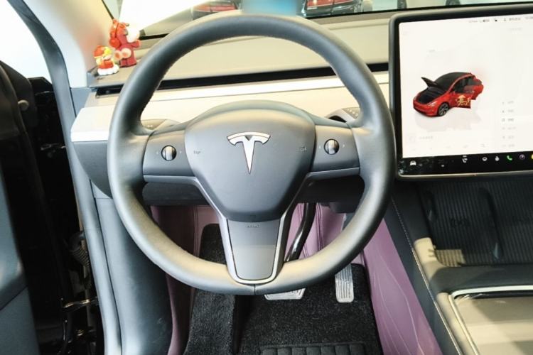 Used Tesla Model Y 2023 Rear-Wheel-Drive Version Steering Wheel