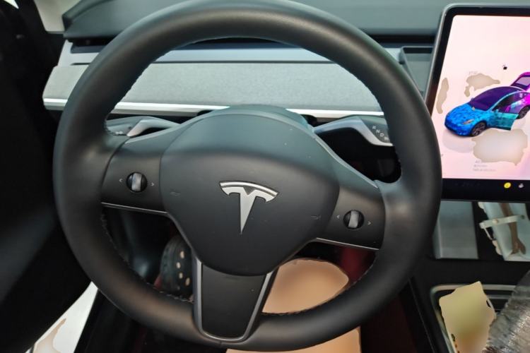 Used Tesla Model Y 2023 Rear-Wheel-Drive Version Steering Wheel