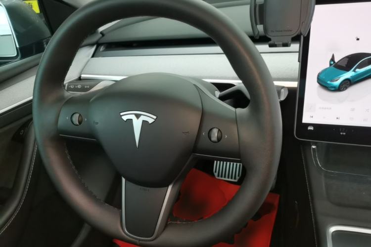 Used Tesla Model Y 2023 Rear-Wheel-Drive Version Steering Wheel
