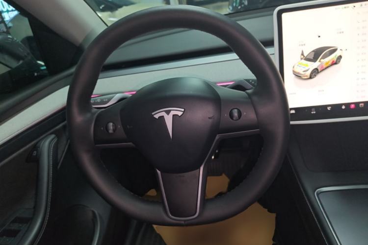 Used Tesla Model Y 2023 Rear-Wheel-Drive Version Steering Wheel