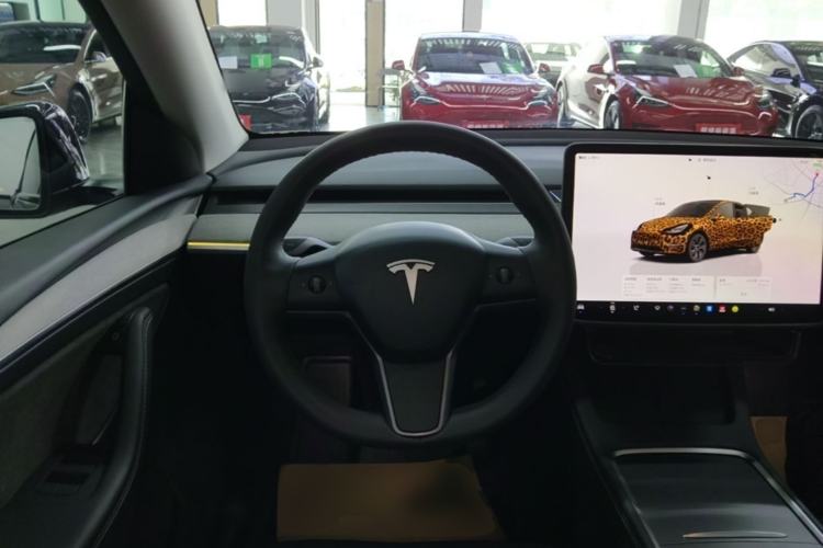 Used Tesla Model Y 2023 Rear-Wheel-Drive Version Steering Wheel