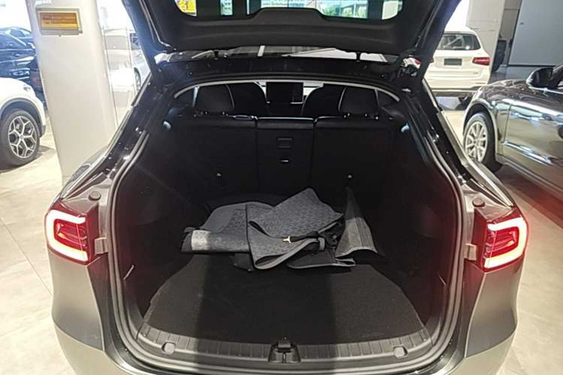 Used Tesla Model Y 2023 Rear-Wheel-Drive Version Trunk