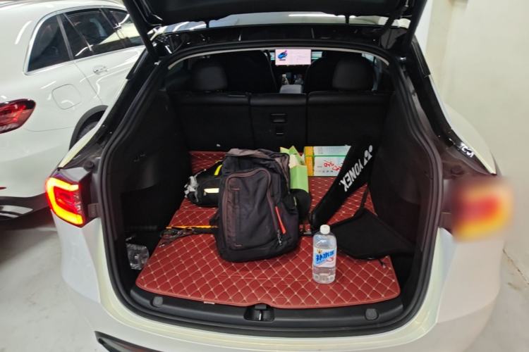 Used Tesla Model Y 2023 Rear-Wheel-Drive Version Trunk