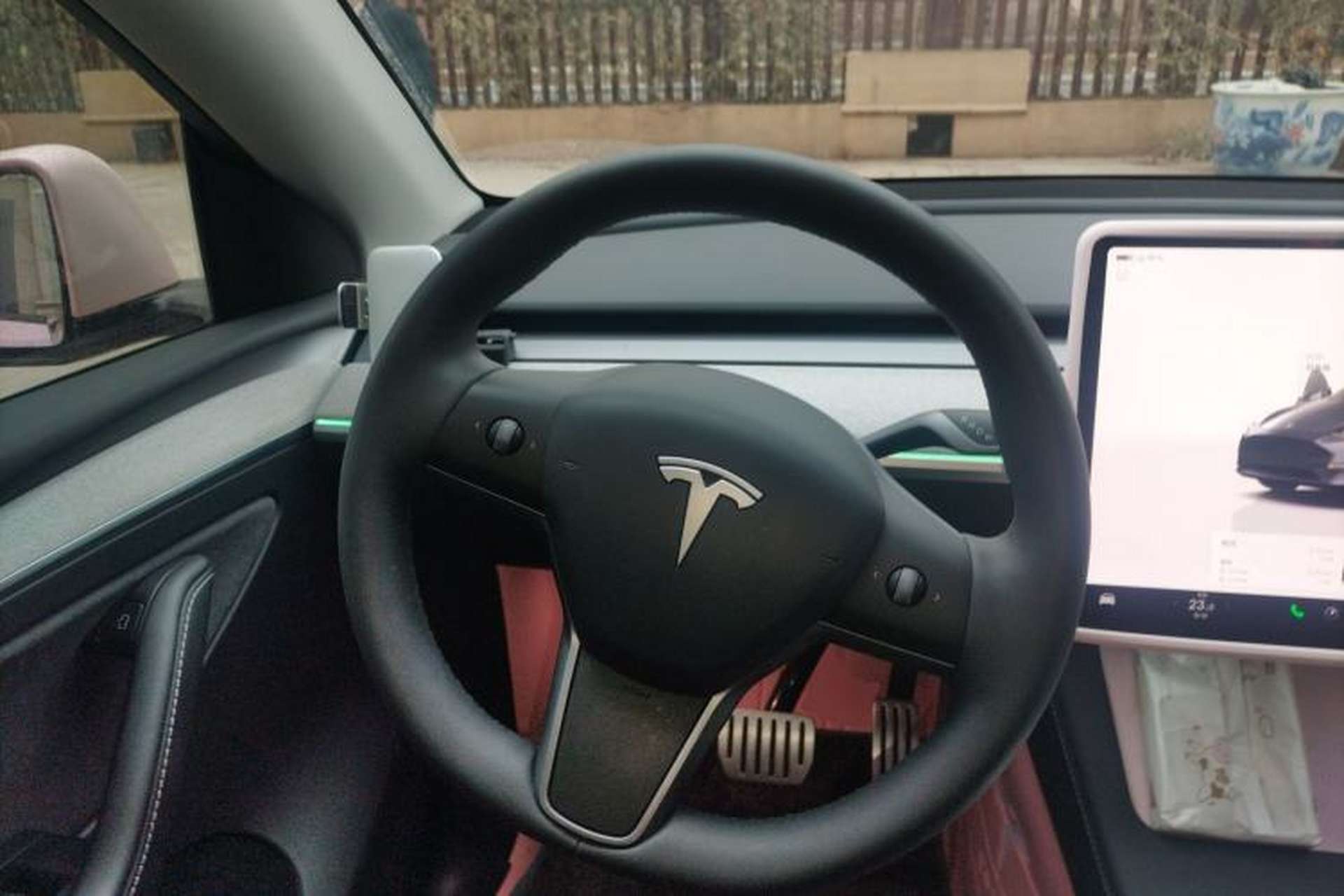 Used Tesla Model Y 2023 High-Performance All-Wheel-Drive Version Steering Wheel