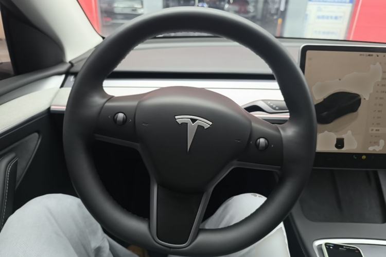 Used Tesla Model Y 2023 Rear-Wheel-Drive Version Steering Wheel