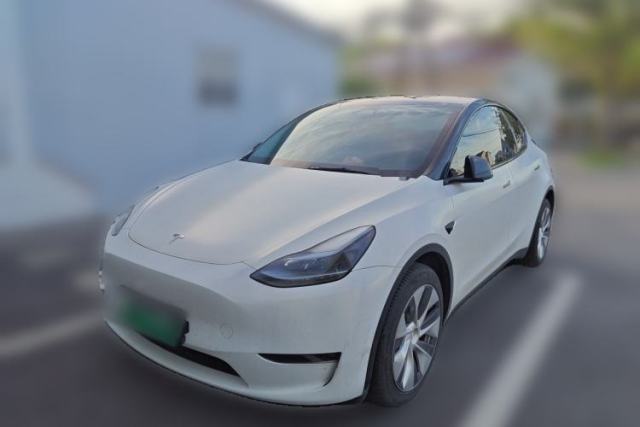 Used Tesla Model Y 2023 Long-Range All-Wheel-Drive Version