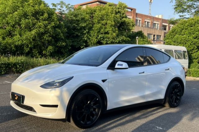 Used Tesla Model Y 2023 Rear-Wheel-Drive Version