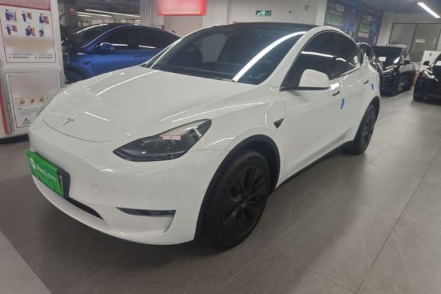 Used Tesla Model Y 2023 Long-Range All-Wheel-Drive Version