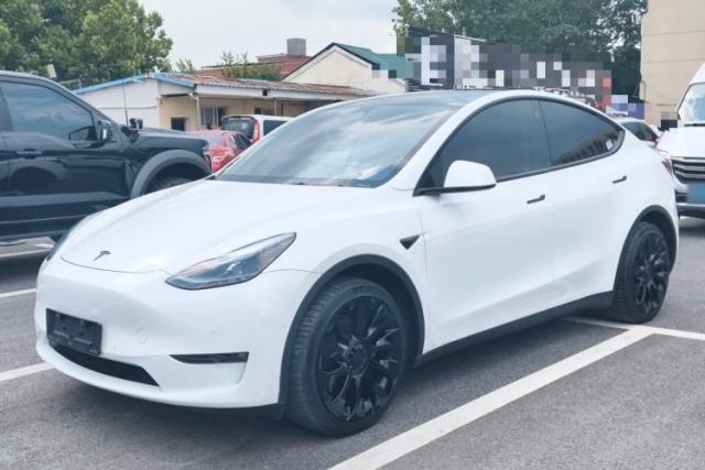 Tesla Model Y 2023 Long-Range All-Wheel-Drive Version d’occasion