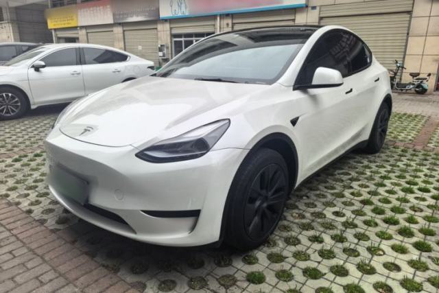 Used Tesla Model Y 2023 Rear-Wheel-Drive Version