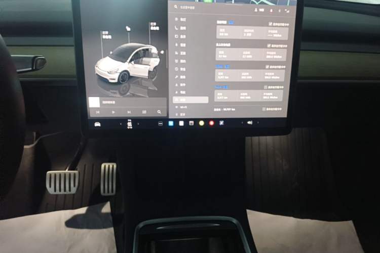 Used Tesla Model Y 2023 High-Performance All-Wheel-Drive Version Audio And AC Panel