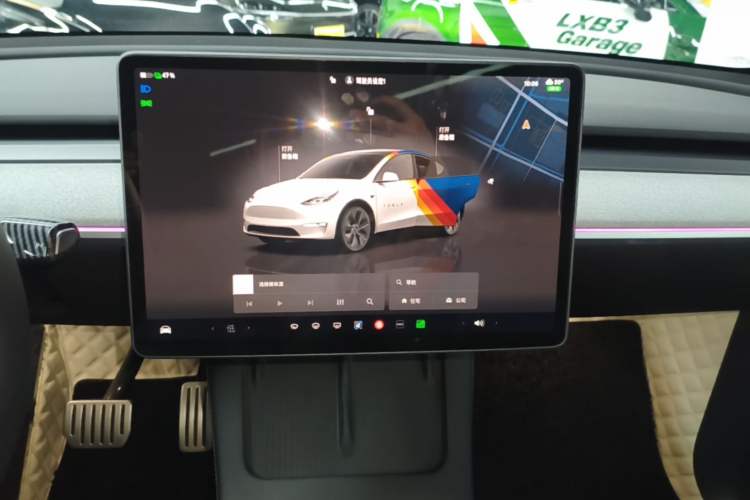 Used Tesla Model Y 2023 Rear-Wheel-Drive Version Audio And AC Panel