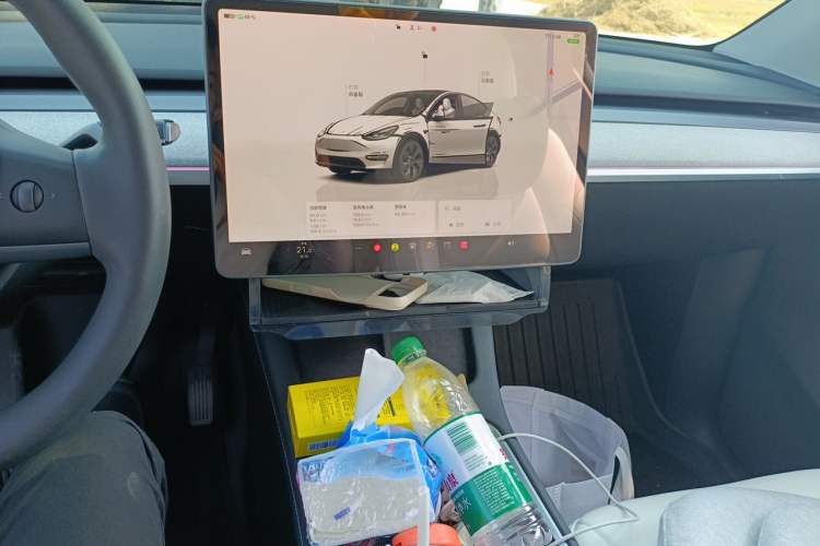 Used Tesla Model Y 2023 Long-Range All-Wheel-Drive Version Audio And AC Panel