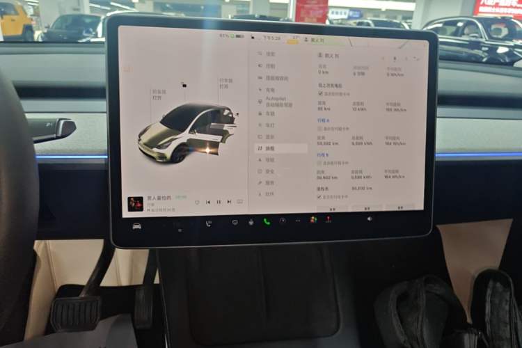 Used Tesla Model Y 2023 Long-Range All-Wheel-Drive Version Audio And AC Panel