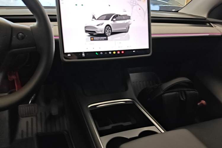 Used Tesla Model Y 2023 Rear-Wheel-Drive Version Audio And AC Panel