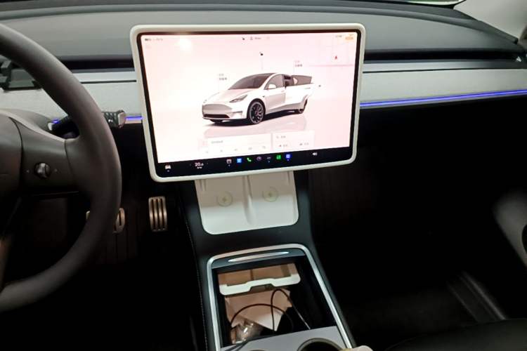 Used Tesla Model Y 2023 High-Performance All-Wheel-Drive Version Audio And AC Panel