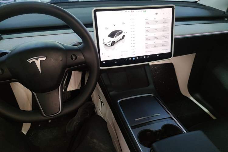 Used Tesla Model Y 2023 Rear-Wheel-Drive Version Audio And AC Panel