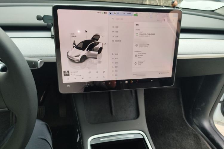 Used Tesla Model Y 2023 Rear-Wheel-Drive Version Audio And AC Panel