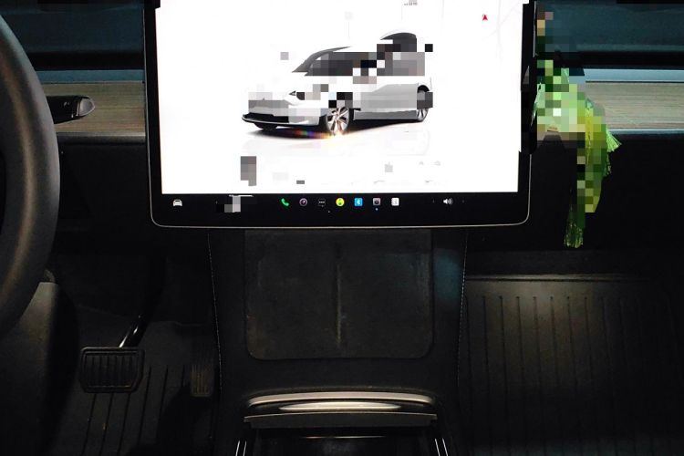 Used Tesla Model Y 2023 Long-Range All-Wheel-Drive Version Audio And AC Panel