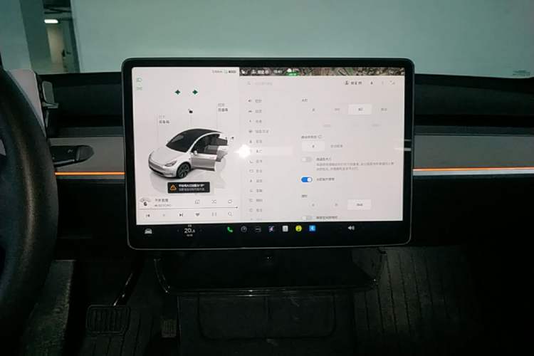 Used Tesla Model Y 2023 Long-Range All-Wheel-Drive Version Audio And AC Panel