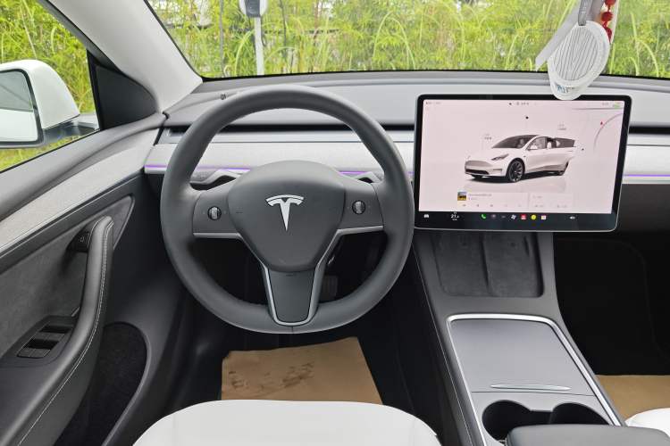 Used Tesla Model Y 2023 Rear-Wheel-Drive Version Audio And AC Panel