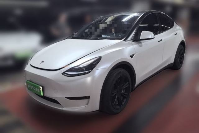 Used Tesla Model Y 2023 Long-Range All-Wheel-Drive Version